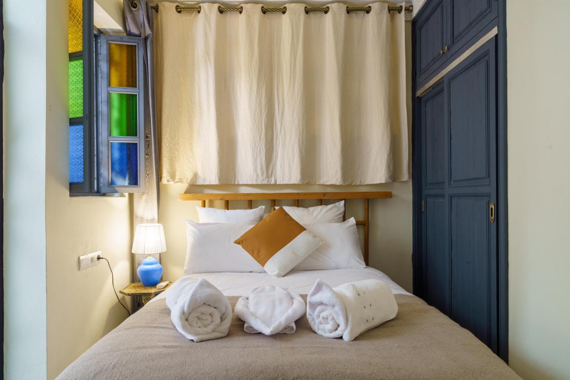 Riad 4 Chambres - Piscine & Petit Dejeuner Gratuit - Wifi Fibre Optique 马拉喀什 外观 照片