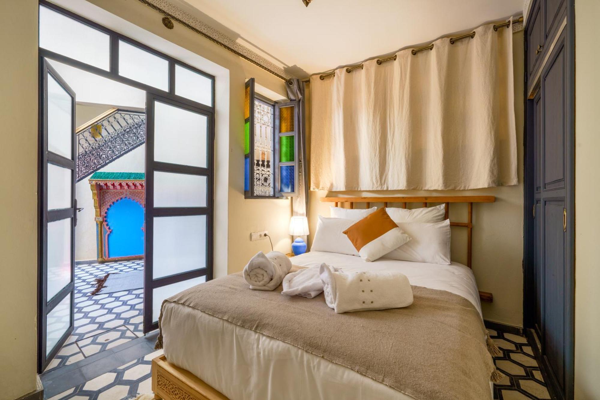 Riad 4 Chambres - Piscine & Petit Dejeuner Gratuit - Wifi Fibre Optique 马拉喀什 外观 照片