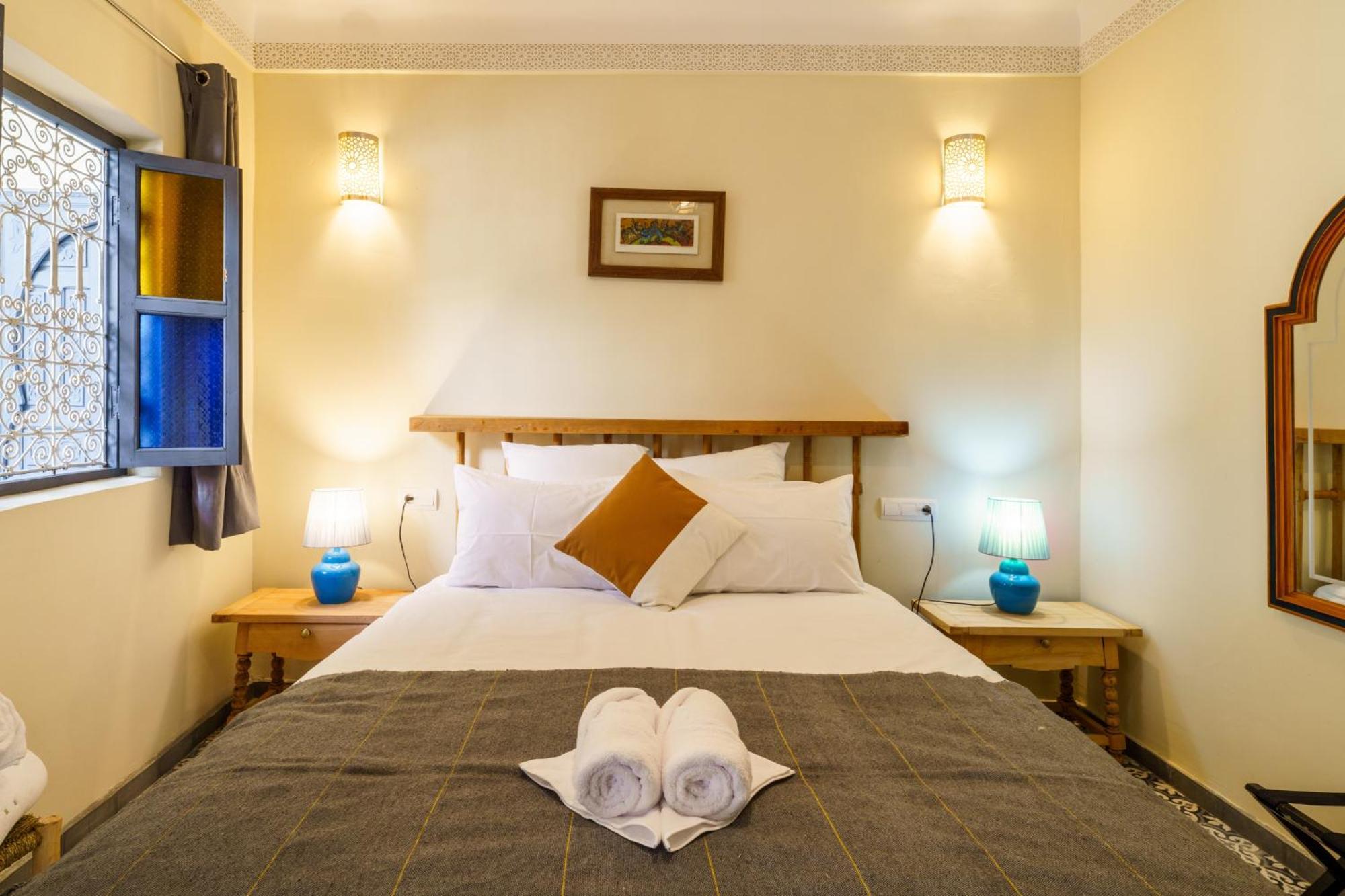 Riad 4 Chambres - Piscine & Petit Dejeuner Gratuit - Wifi Fibre Optique 马拉喀什 外观 照片