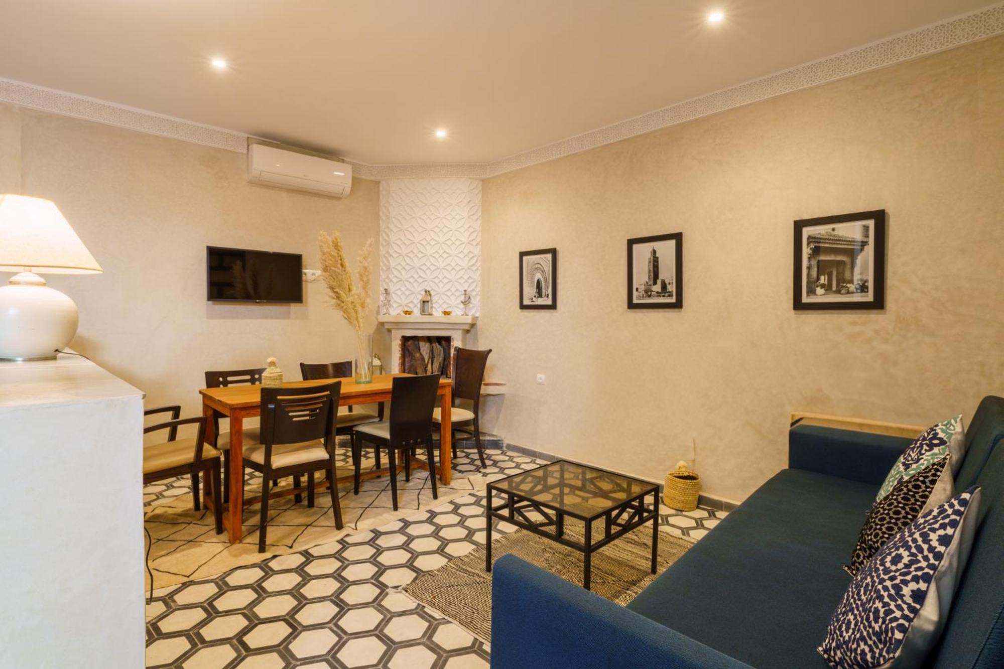 Riad 4 Chambres - Piscine & Petit Dejeuner Gratuit - Wifi Fibre Optique 马拉喀什 外观 照片