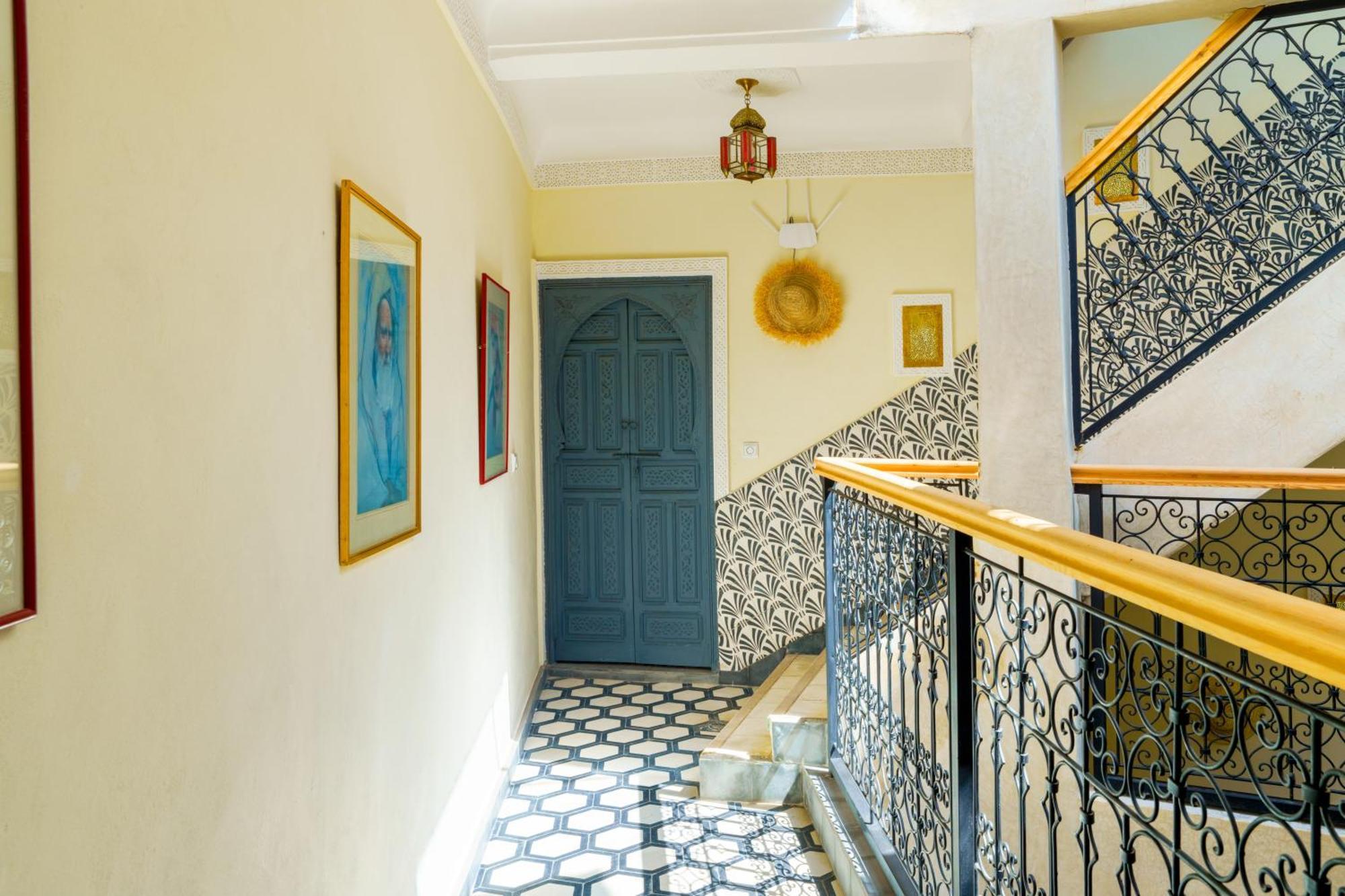 Riad 4 Chambres - Piscine & Petit Dejeuner Gratuit - Wifi Fibre Optique 马拉喀什 外观 照片